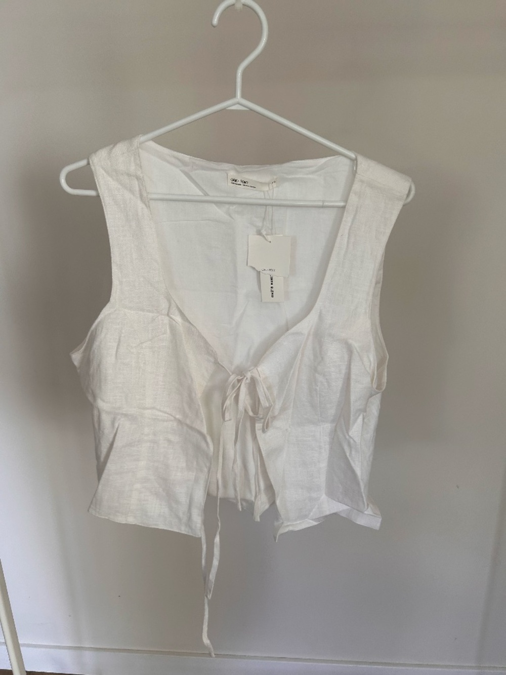 White top